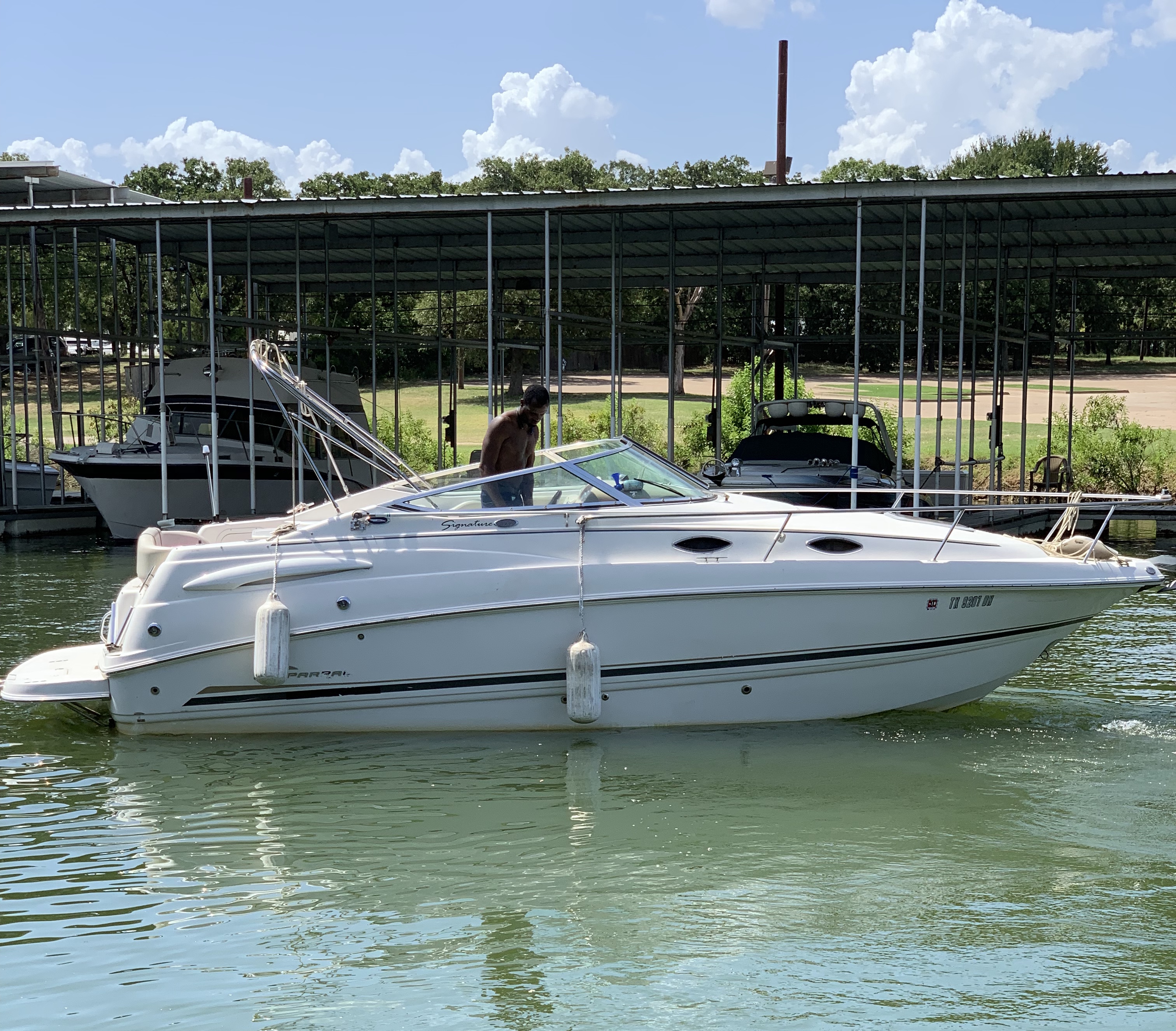 SplashRides showing lake lewisville pristine waters that are perfect for people who enjoy time on the lake.